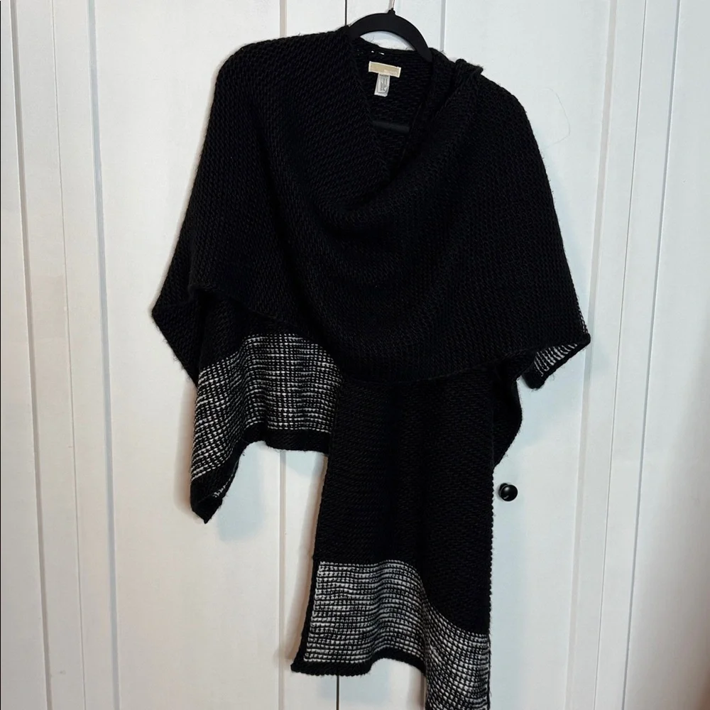 Michael Kors Black , Grey, White Chunky Knit scarf sweater - One size - Picture 5 of 5
